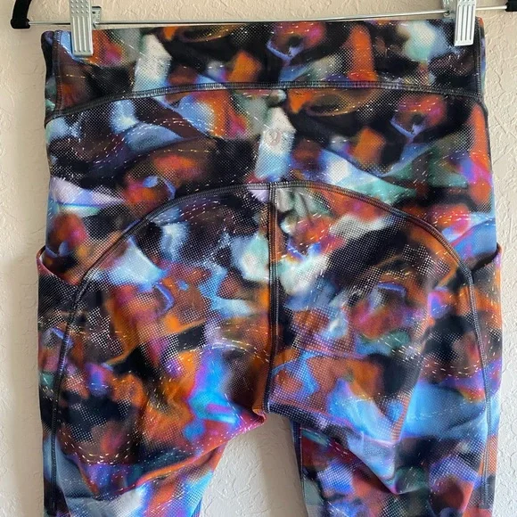 Lululemon Power Thru High-Rise Tight 25" in Hyper Drift Multi ~ Size 8 - Picture 8 of 11